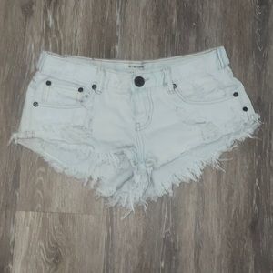 One Teaspoon shorts No 2’s size 27